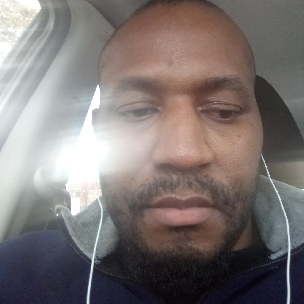NoahOverton's tweet photo. #NewProfilePic https://t.co/RZesFTYcdJ