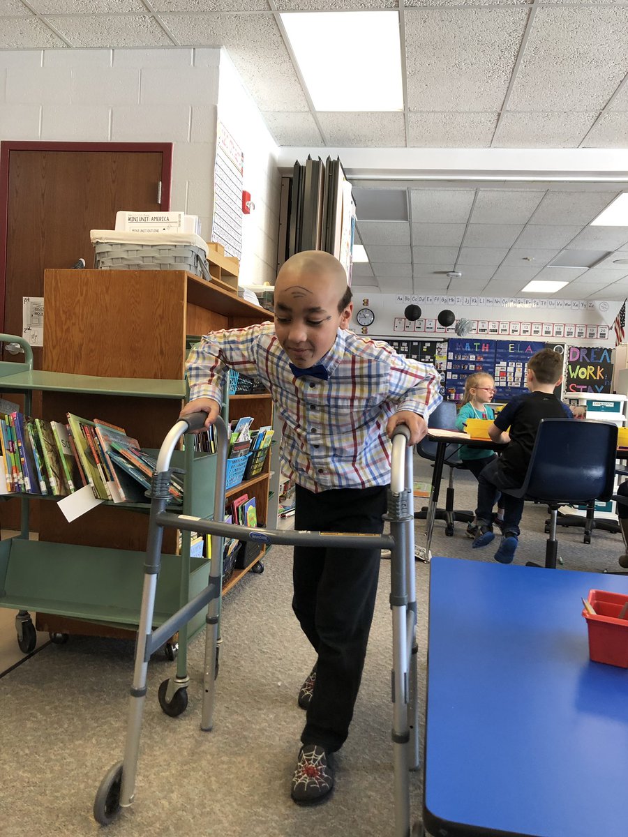 mrsmatott's tweet photo. 120th day of school fun. @WestCarthageES https://t.co/pFxYL9ibtR