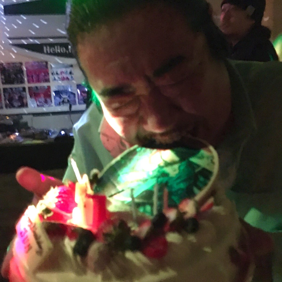 MoekoOkabe's tweet photo. 群馬から無事に戻りました！ボスのJunさんのBDで久し振りに前橋CLUB J’s でライブ！相変わらずハイレベルなお客様＆DJ！店内激アツ！全員汗だく😂大盛況の祝宴🎉JunさんHBD🥳🎂初めて行った時からエレクトロスウィングが盛んで驚いた街ですj’s 最高☄️

#ElectroSwing
#KatanaOpera
#Tami
#DJTami
#HBD https://t.co/V4ZEiioIJD