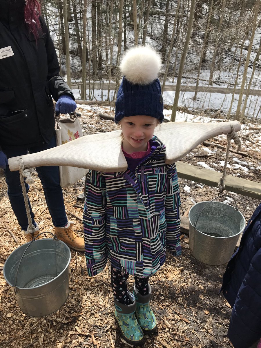 MsBucknamsClass's tweet photo. We had the best day learning about and trying maple syrup! https://t.co/EYYExFt3qy