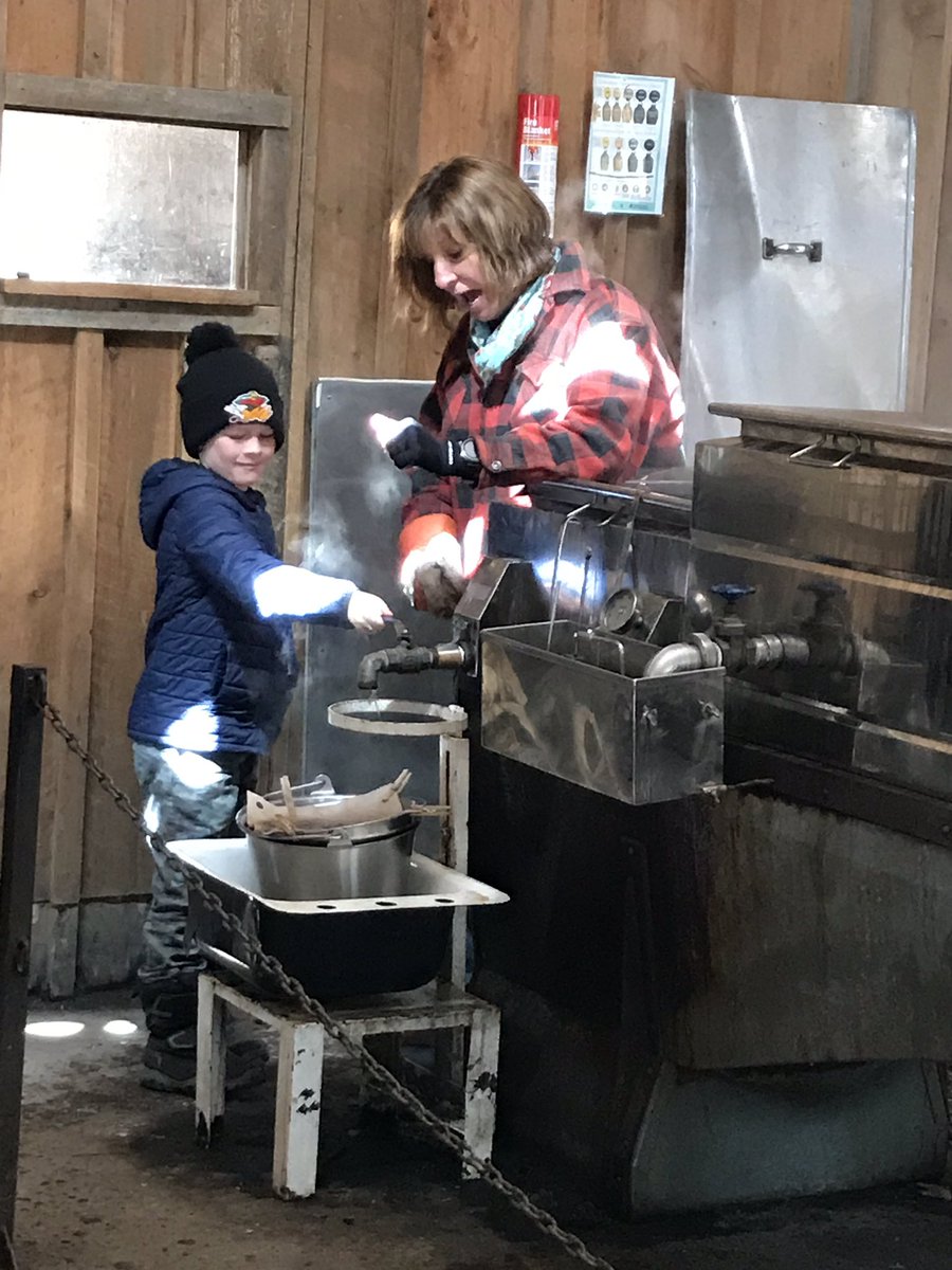 MsBucknamsClass's tweet photo. We had the best day learning about and trying maple syrup! https://t.co/EYYExFt3qy