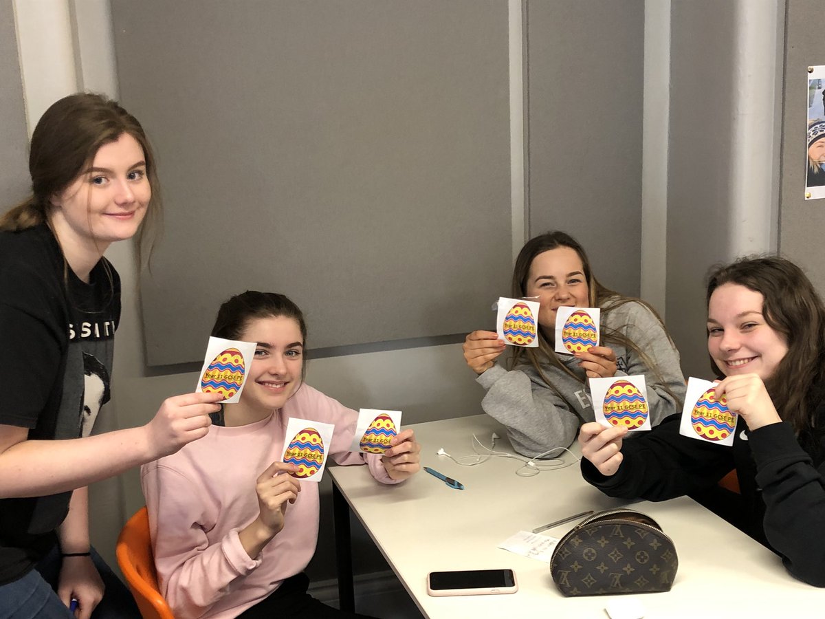 SHS_PE_Dept's tweet photo. Year 11 GCSE PE girls revision Easter egg hunt today π°π« #makerevisionfun #competitivegirls https://t.co/yJGZFF7XmI