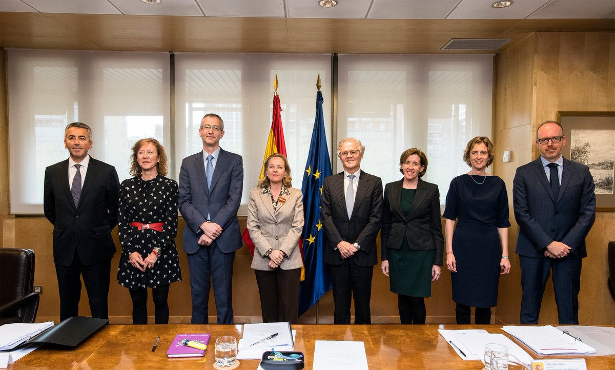 _minecogob's tweet photo. La #AutoridadMacroprudencial Consejo de Estabilidad Financiera se ha centrado durante su primera reunión en analizar el actual contexto macroeconómico y los cambios regulatorios en curso a nivel nacional e internacional
#AMCESFI
🌍 https://t.co/flqMWMH0RN https://t.co/H7m62Z0ma0