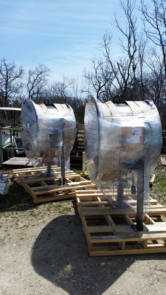 ed_wachter's tweet photo. Hot dang! My new #TurfBreeze fans arrived today. # 10 and # 11 greens are going to love me now. https://t.co/wZEmNlDD4J