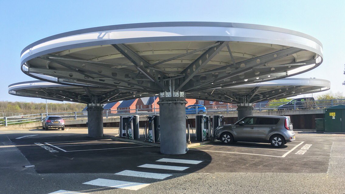 UKJakeWest's tweet photo. "But but but there aren't enough chargers to bother with electric cars yet" 🤔🙄

New charging hub in Milton Keynes. 9 rapid chargers all to myself. Nice work @BPChargemaster. https://t.co/X8FGTUBZE7