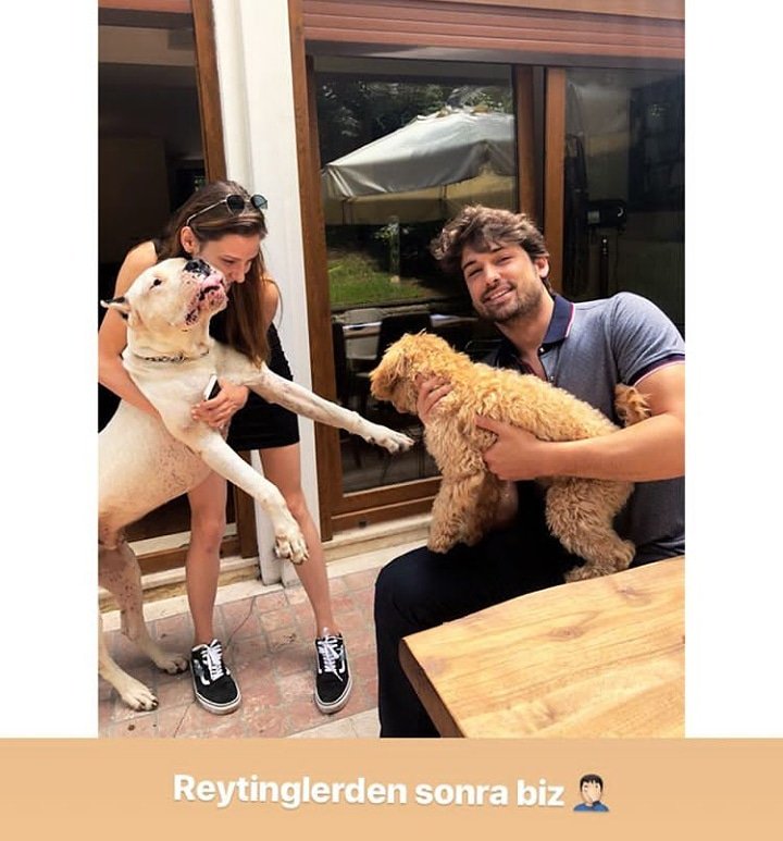@azcenetkinlik • #AlpNavruz 
• #AlinaBoz 
• #AzCen  
• #ElimiBırakma