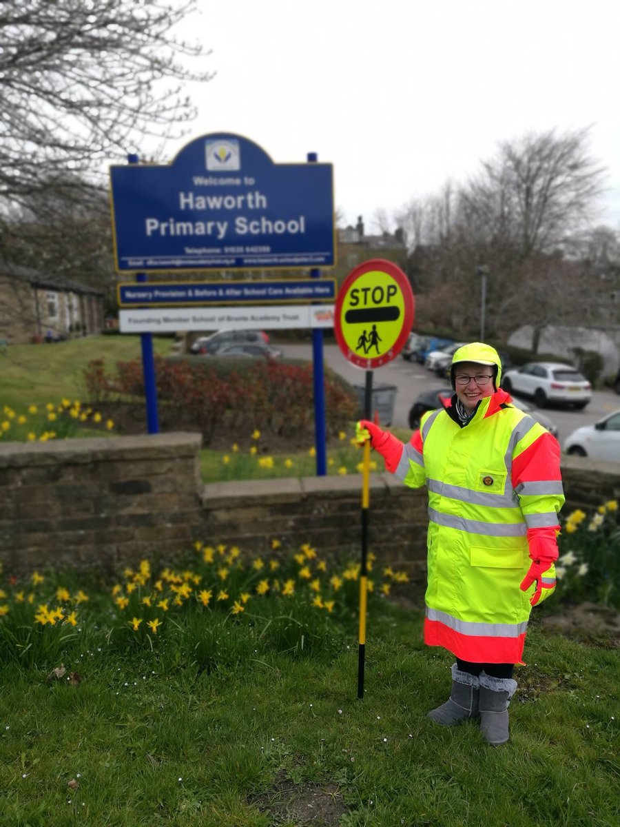 Lollipop! We are so excited! 🚸

After waiting for a number of years, we finally have someone to support our children and families crossing the road.

We hope everyone will give Jane a warm welcome into our school community. 

#bronteacademytrust