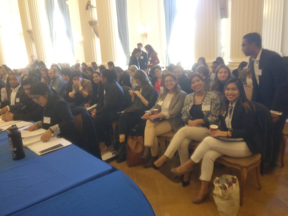 j_r_stocker's tweet photo. The proud @trinitydc Honduran delegation to the @iddawmoas, ready for the opening ceremony! https://t.co/K7YTMGr26o