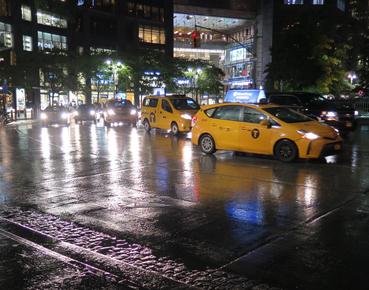Columbus Circle at night
New York Impressions
Photo : <a href="/NY_impressions/">New York impressions</a> / ByroN     
#newyork #newyorkcity #nyc  
#manhattan