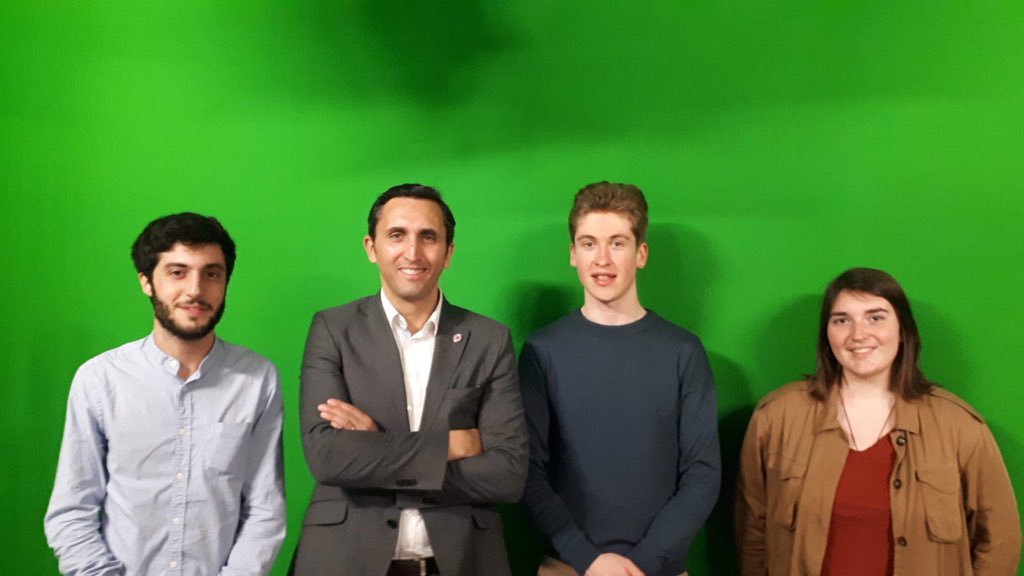 H_brachet's tweet photo. On a parlé Europe, gilets jaunes, écologie et féminisme sur @RcbReimscbr avec le député  @JulienAubert84 fondateur de @OserLaFrance ! ➡️ https://t.co/yDw4M191Tc https://t.co/aId65F707x