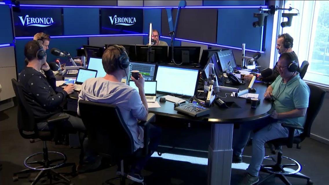 Heb je het gemist vanmiddag? Geen paniek😉! De hele uitzending is terug te luisteren via radioveronica.nl/veronica-inside 🙌🏻