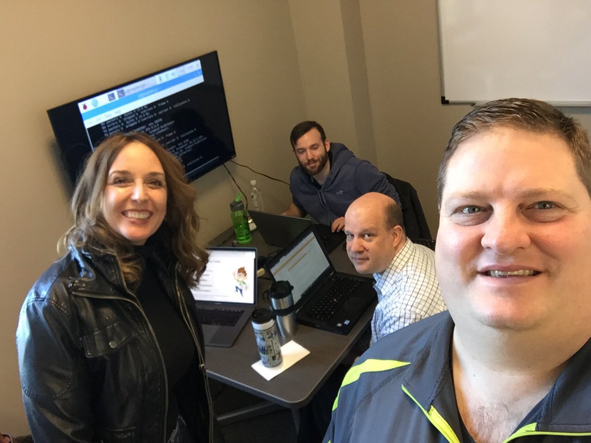 NedBauerle's tweet image. Team EDJE Cast TV underway @leadingedje EDJEOvations days.  #realfungeeks #innovation