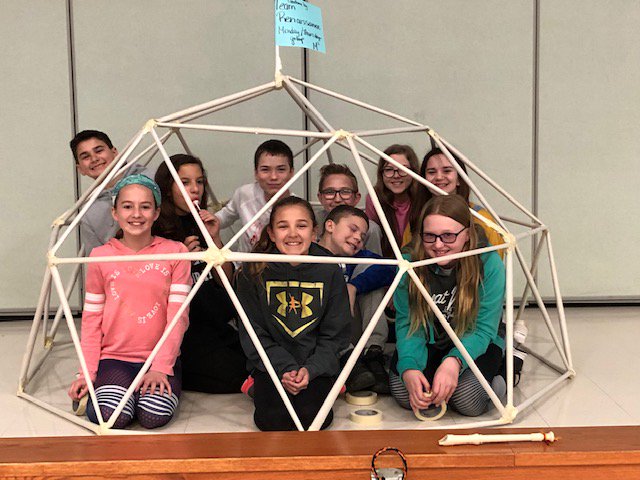 Our 1st Geodome! Go Team Renaissance! 3 more groups to go! <a href="/CISKnights/">CIS Knight Nation</a> #KingsStrong #relatecreateinnovate #MyOhioClassroom <a href="/Kings_Schools/">Kings Local Schools</a> #GeodomesRock!