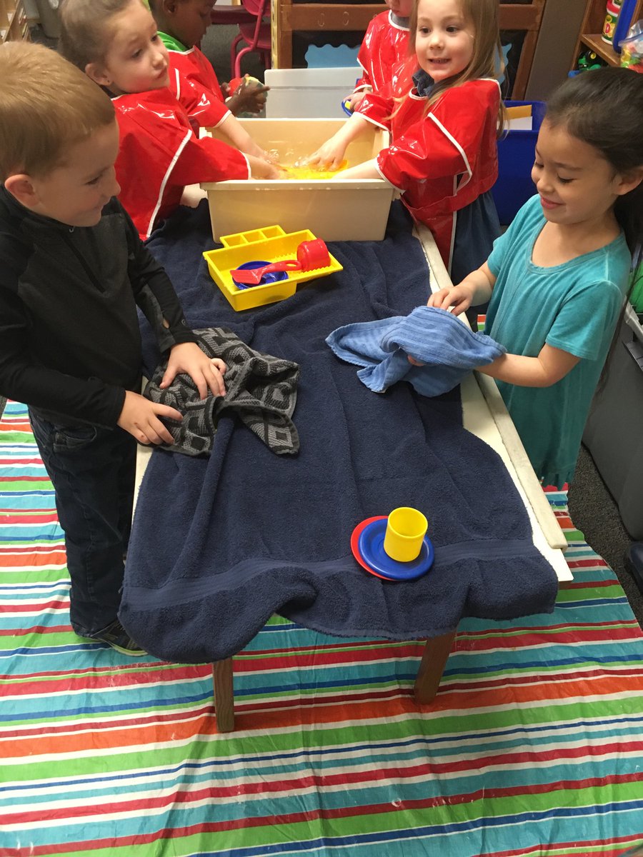 CrystalLHoffman's tweet photo. Washing dishes is hard work when learning the letter ‘w’ ⁦@USD482Dighton⁩ #prek #DEShornet https://t.co/5EVcuMUyVq