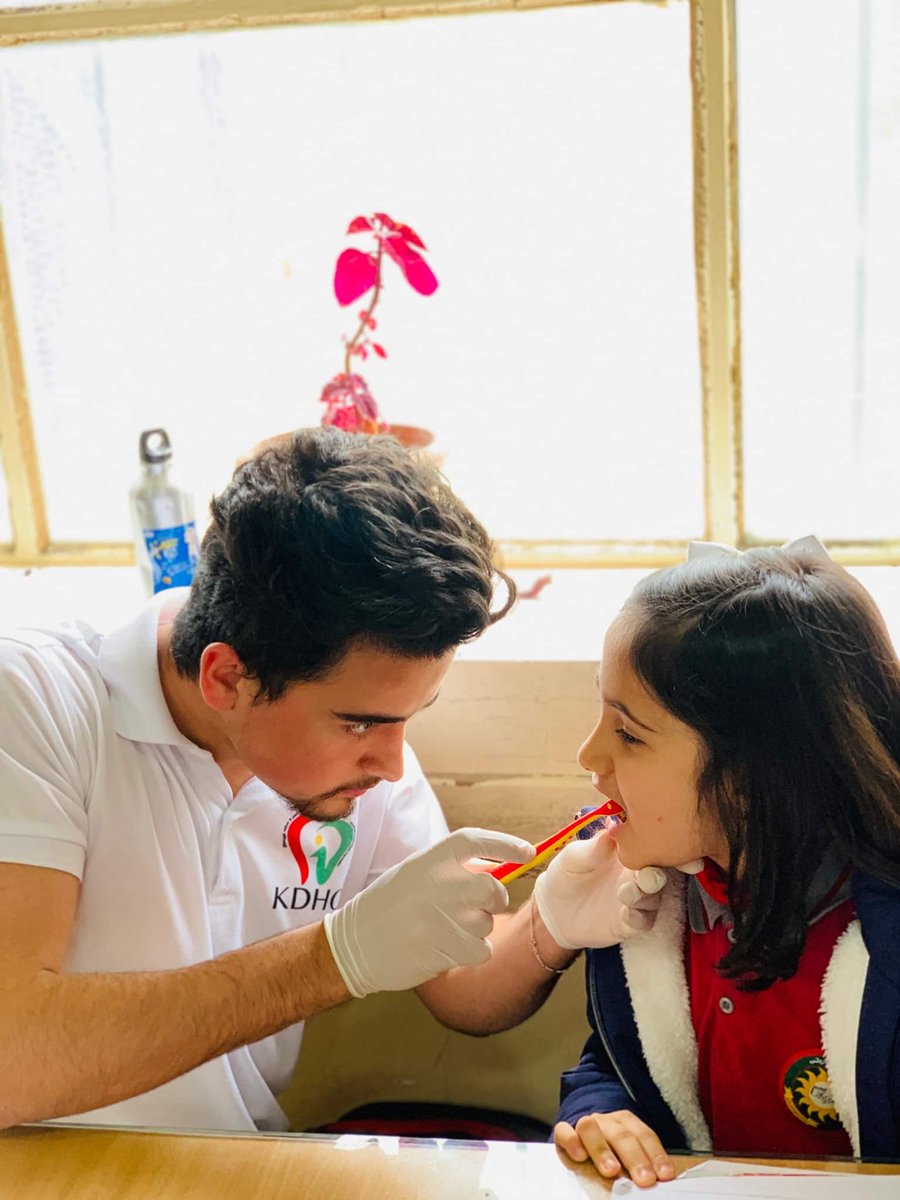 KDHO_Official's tweet photo. 30 March KDHO's activity at Hawarabarza School - Suleimany
for ( giving instructions- Egg in cola Expriment-Papers paint of good And Bad Food For teeth- Fluoridation for more than 150 kids )
#KDHO #10kSmiles #WOHD19 #IADS #FDI #SayAhh #ActonMouthHealth https://t.co/fDvuMIdFAa