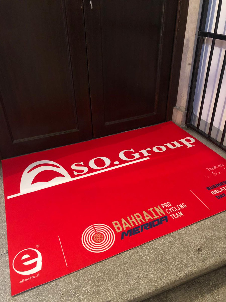 BHRVictorious's tweet image. 🎁 Custom carpets for #BAHRAINMERIDA🇧🇭 partners.

Thank you to our official supplier #ElleErre @EasyFlag for this special present for the companies that attended the second edition of our Business Relationship Day.