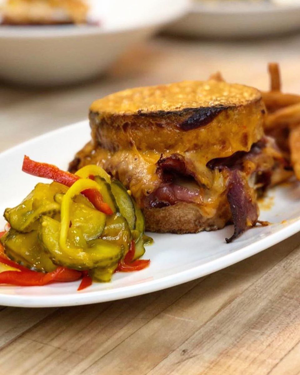 RavineVineyard's tweet photo. Psst ... we launched a new menu today, and it’s no joke! Here’s a peek at a few of the new, mouth-watering dishes. View the new menus, see revised spring hours, and book a reservation here: https://t.co/sf854CuCLs 👀 #NOTL #FarmDining https://t.co/XBx3hr08K8