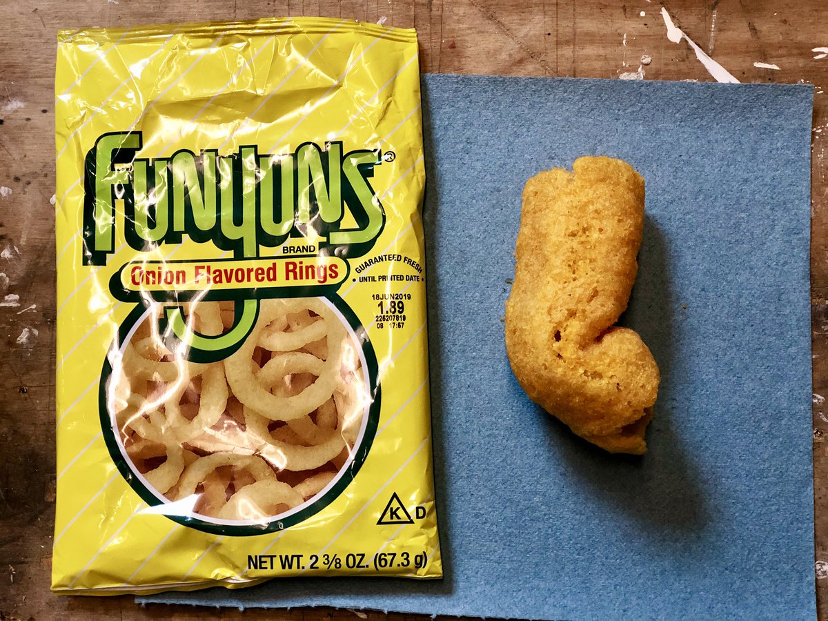Hey <a href="/Fritolay/">Frito-Lay</a> , is this some kind of #AprilFools joke?? 😳 #giantfunyun #funyunsnorkel