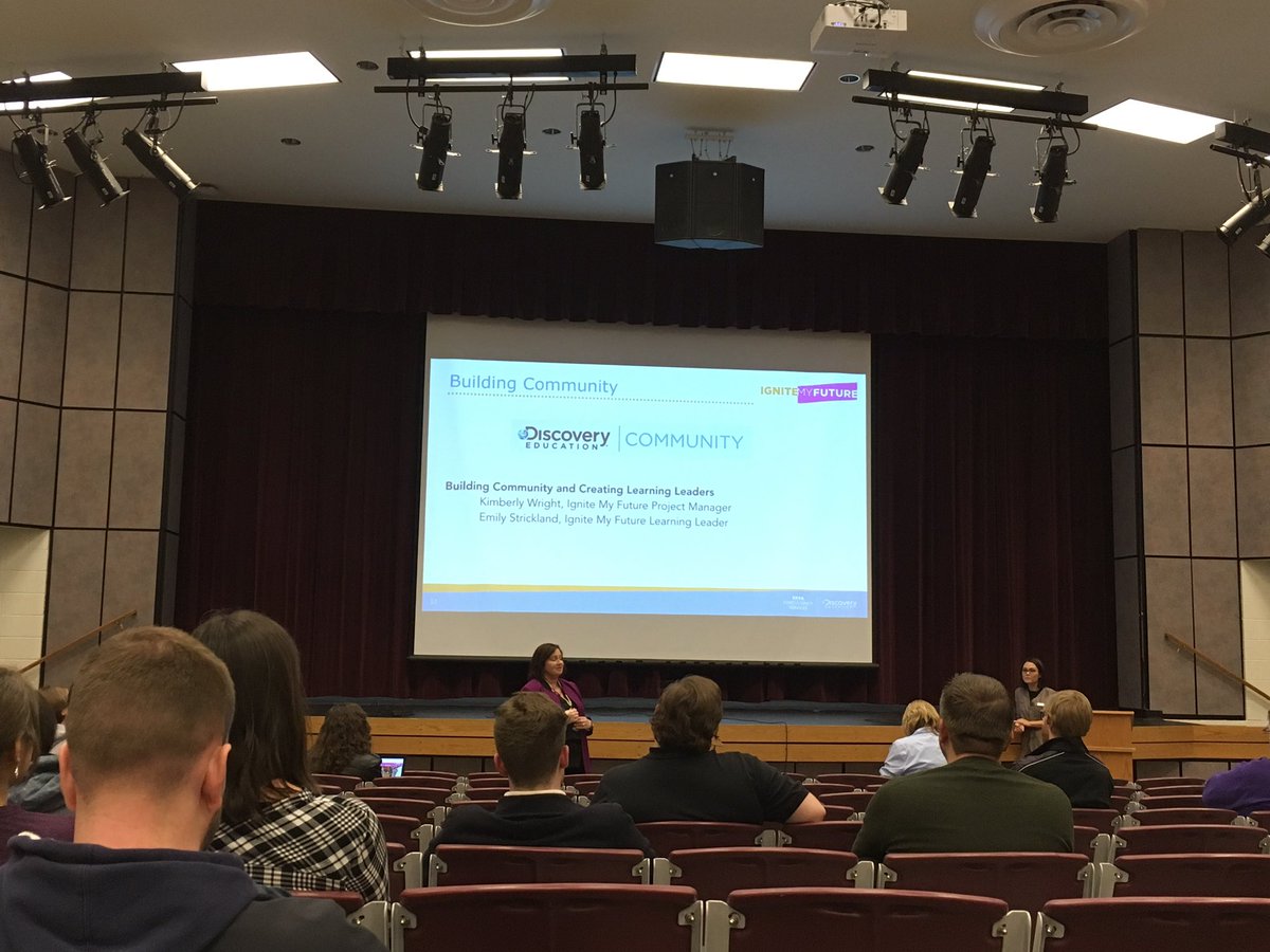 NickGrzeda's tweet image. Thank you @estrickteach and @kimberlywright1 for providing our #lcps19 teachers with resources and engaging lessons &amp;amp; activities to integrate Computer Science into their classrooms! #IgniteMyFuture @LCPSOfficial #csforlps @csforlcps @MickiLovesMath @tcs_na @DiscoveryEd