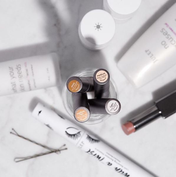 Don't sleep on #PerkIt! It instantly brightens tired eyes so you can get going and look like you got a full night’s rest 👟👟 #KBeauty