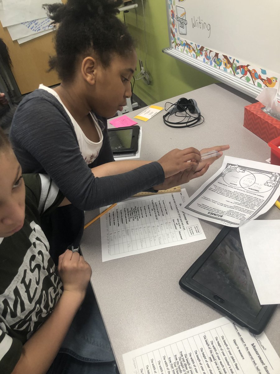 e_barchers's tweet photo. Measurement Scavenger Hunt! Learning how to measure objects in the classroom. @HMC1Proud @DrMikeCamp @HMC1MeYouUs #3rdgraderocks #HMC1-4Rs https://t.co/UC5uYrGKAi