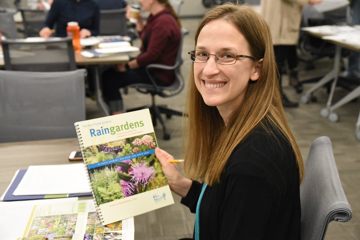 dakota_swcd's tweet photo. We have free #LandscapingforCleanWater workshops coming up next week in @CityOfLakeville and @BurnsvilleMN! Join us for a fun, hour-long class on raingardens and native plants. Pre-register at: https://t.co/ufvF9Rffjb https://t.co/lZlcsyzsVS