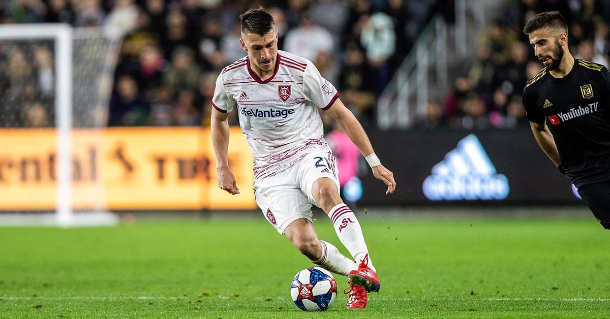 Big week for the Arizona players at the pro level! <a href="/TateSchmitt/">Tate Schmitt</a> made his pro debut with <a href="/realsaltlake/">Real Salt Lake</a> and <a href="/SamGleadle23/">Sam Gleadle</a> scored his first pro goal with @Reno1868FC. 

Plus more info on AZ players in the pro ranks: azyouthsoccer.org/asa_exports_gl…