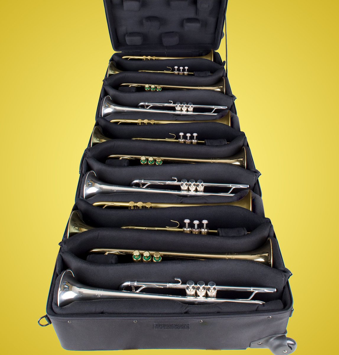protecstyle's tweet photo. Why not bring all your #trumpets to your next #gig? Introducing the 12-pack PRO PAC #Case…roll or backpack it! #protecstyle https://t.co/hmCUVU6Oj5