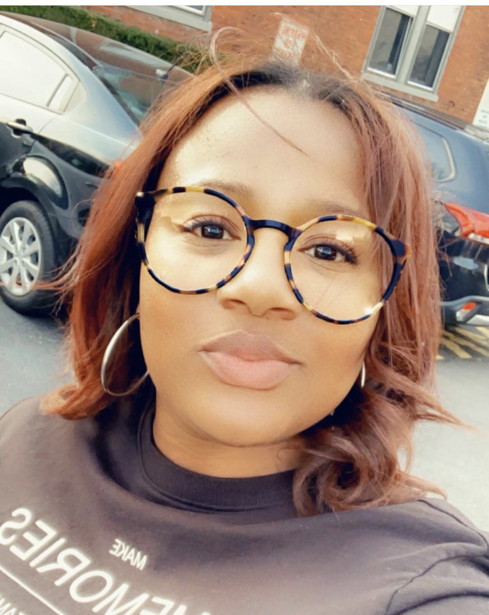 Lish_1228's tweet photo. Fat face, big nose, plush lips but it all fits me well 🥰 #BrownSkin you know I love you https://t.co/Y67xVNHL05