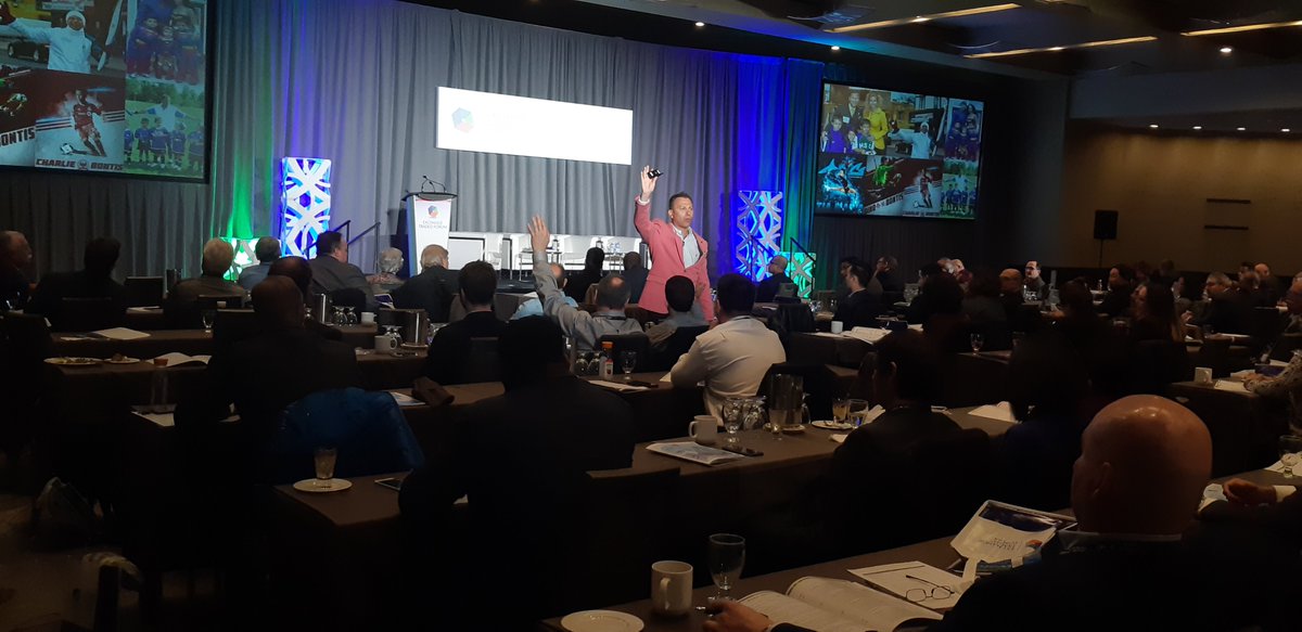 RadiusFE's tweet image. Nick Bontis Ph.D. Director of Harvest Portfolios Group Inc. Entertaining and educating the audience. #ETF2019 #ETFS #TORONTO