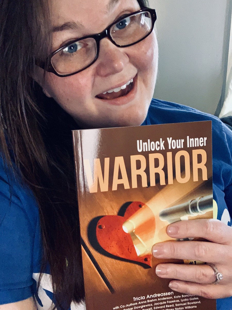 Our book 📚 went Best Seller within 24-hours! 🙌🏼🙌🏼🙌🏼 God is so good! Order yours here: clpli.com/paula_pierce #InnerWarrior #WarriorQueen #FindingYourCalling #ItsBattleTime #LesGo @RealJohnGray @Grayceeme @Paula_White @Jentezen