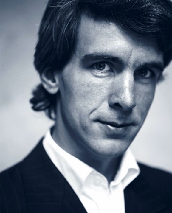 Morgen opening van de Vrijheidscolleges in @TivoliVredenburg met historicus Jonathan Holslag. "Als samenlevingen vrede consumeren zonder erover na te denken hoe die te waarborgen, dan gaat het bergafwaarts.” 🧐 tivolivredenburg.nl/agenda/jonatha…