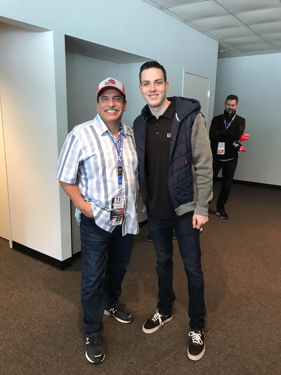 CoachChavarria's tweet photo. Great weekend with my father at Texas Motor speedway supporting @alexbowman88 driving the @llumarfilms car🏎
.
.
.
.
#llumar #alexbowman88 #hendricksmotorsports #llumarwindowfilms #nationwide #texas #nascar #blessed #thankful #toyota #letsgoplaces #llumar88 https://t.co/iEwVuRCrlY