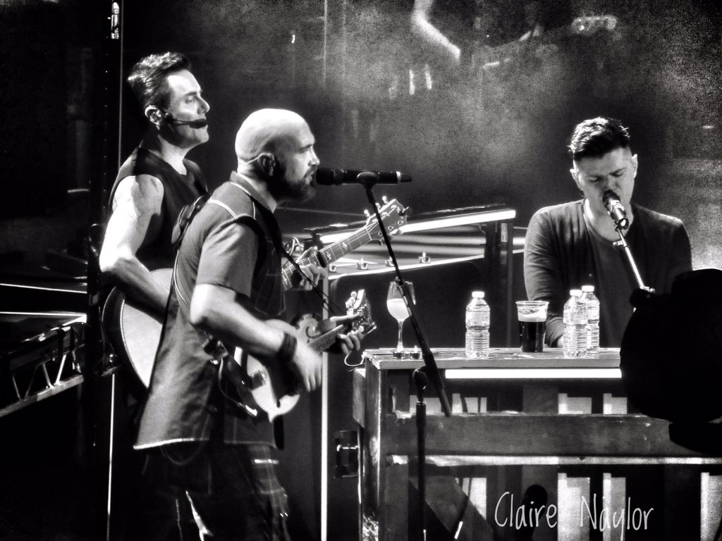 ClaireNaylor78's tweet photo. What a night 💚🎶💚

#TheScript #RoyalAlbertHall #London #TeenageCancerTrust #Gig #Epic #NightToRemember #AllKindsOfEmotions #Sensational #Special #March2019 #TheScriptFamily https://t.co/UqZrSqTZKv