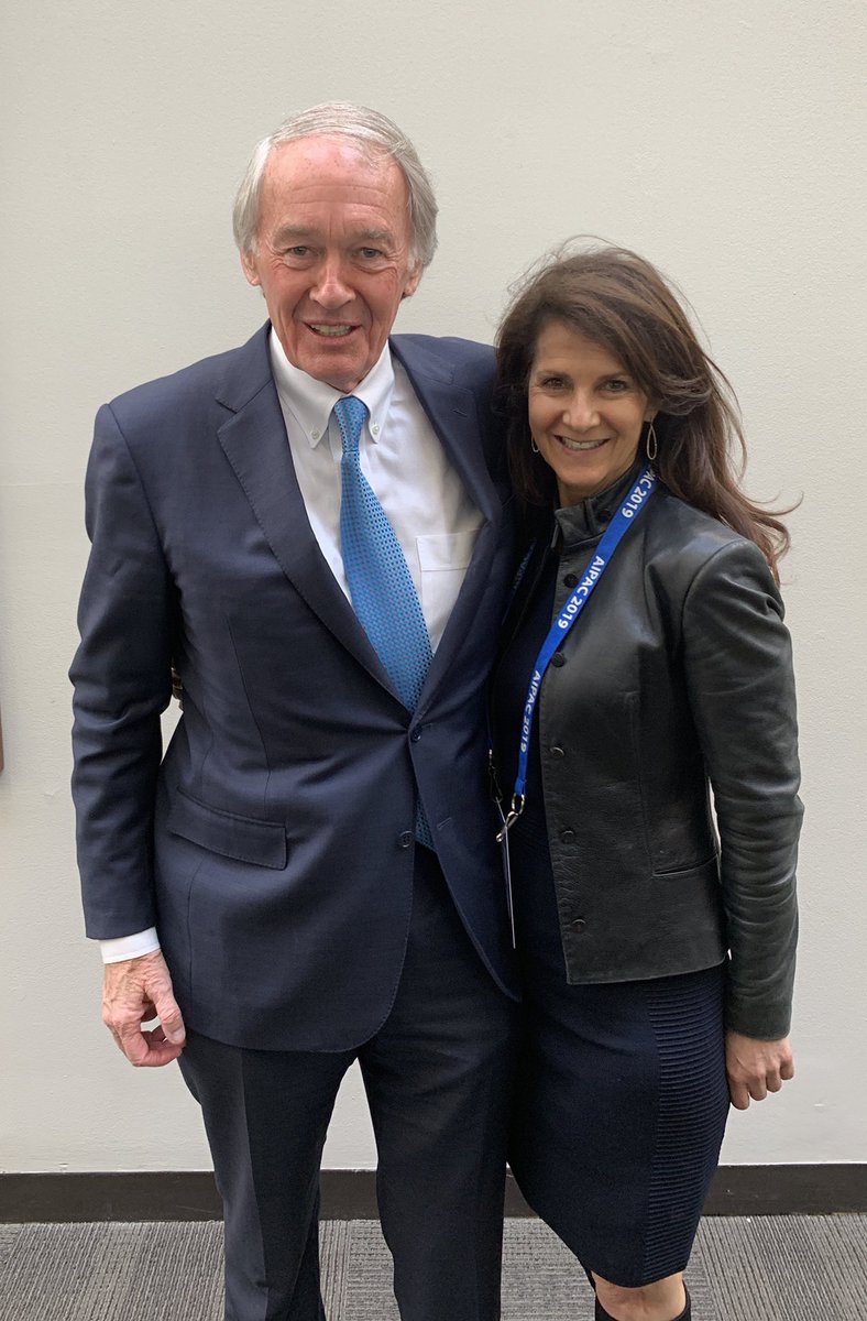Last pic from AIPAC w the amazing @Senator Ed Markey, a staunch supporter of Israel! Senator Markey says Israel must be seen as a bipartisan issue for its security and safety. 
#AIPAC2019
