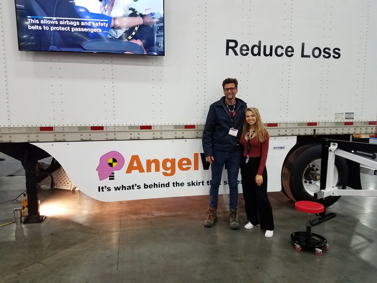 AngelWingGuards's tweet photo. @MATS2019 @WomenInTrucking 
Thanks to all the truckers for stopping by to see us at the 2019 Mid America Trucking Show in Louisville. Protect your drivers! The feedback we got was great! Truckers don't want to be at the wheel during an underride crash! 
#MATS #MATS2019 #trucking https://t.co/IF2tYughQl