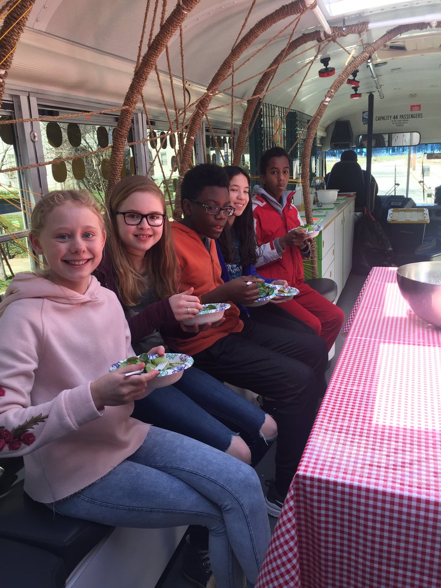 KNguyenScience's tweet photo. Hydroponics and food science @RMS_Pride today! Who knew how good salad can taste?! #foodscience #middleschool #STEMclub #ExplorersClub #MobileFoodLab https://t.co/UPFwH6cKaI