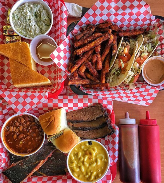Foxbbq's tweet photo. There are two types of parties:
Parties that have BBQ
Parties that no one goes to.
Catering services are availible! https://t.co/zAM4NrEvVw
.
.
.
.
#FoxSmokehouseBBQ #BBQEats #BoulderCityEats #BoulderCityNV #NVFoodie #BBQFoodie #Foodstagram #FoodFeed #bbqlife #Ribs #Foodie https://t.co/fiHRRQeh9B