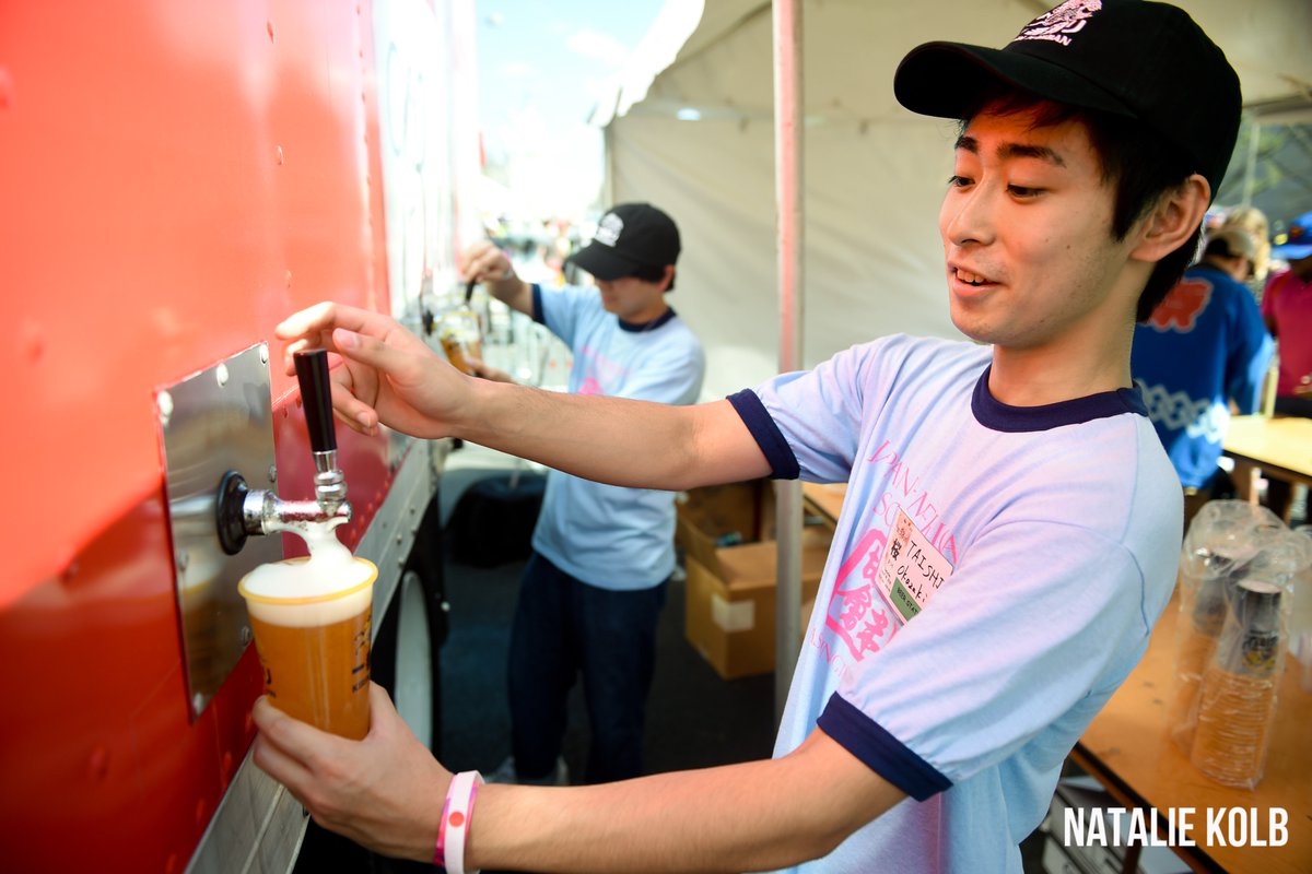 🍺Kirin is one of Japan's most popular beers, and will be served at each of the 4 Kirin Beer Stations! Kirin Ichiban is famous for using the purest water for their beer. This year, the first 100 people who buy Kirin beer at Sakura Matsuri will receive a Kirin t-shirt.😉