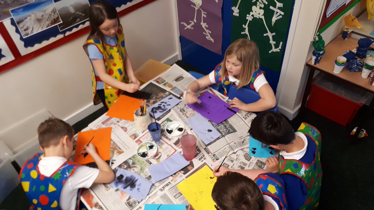 3Stakesby's tweet photo. A productive afternoon - some of us combined our #powerofreading text and our 'light' science topic to create circus silhouette art, while others chose to type up a presentation copy of their circus act descriptive writing. @StakesbyAcademy @clpe1 https://t.co/yTWBP41ZAM