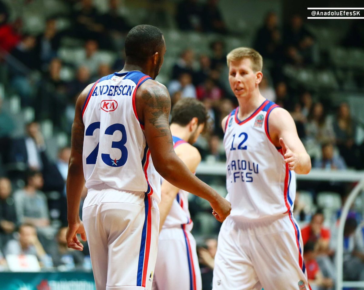 ItalyOct's tweet image. Big win of @AnadoluEfesSK away against Besiktas, 95-92 the final score.

Our guy @JA_Five has been a key for the success: 10 points, 5 rebounds and 2 assists for the American forward.

A great game to start a clutch month! 

#octagon