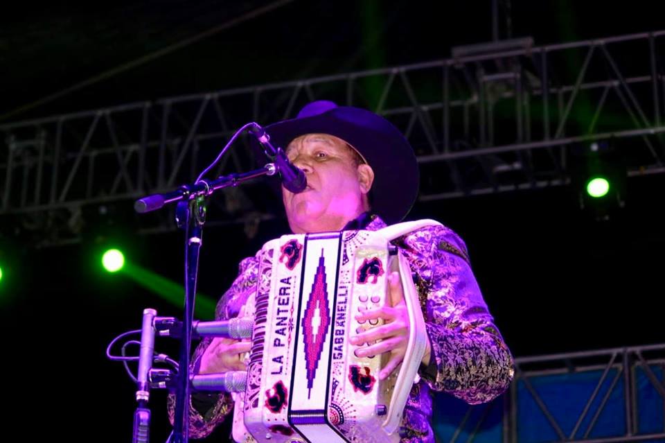 📸 | Cañonazo norteño ayer en el gran cierre de la #FeriaDelAzhar interpretando todos sus grandes éxitos #ElAutenticoyÚnico <a href="/ELPODERDELNTE/">El Poder del Norte</a> #MtyMusic