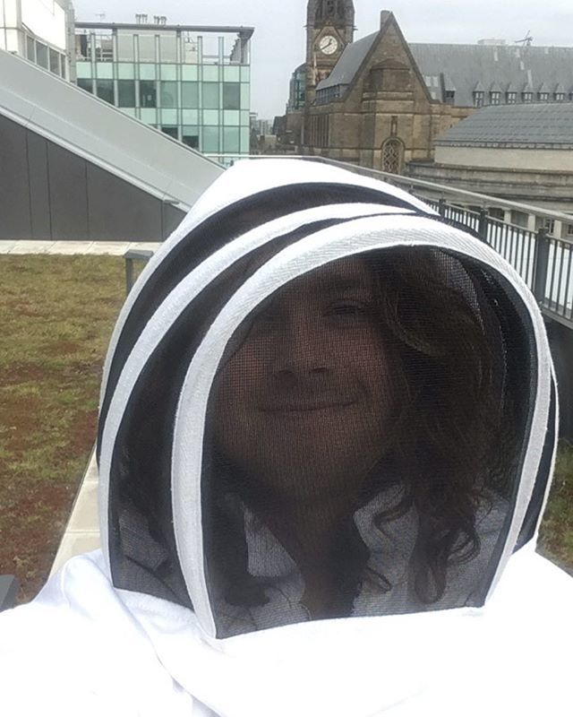 Conquered a fear today filming some bees at <a href="/windmillgreennw/">Windmill Green</a> 💪 ift.tt/2I60Xoi