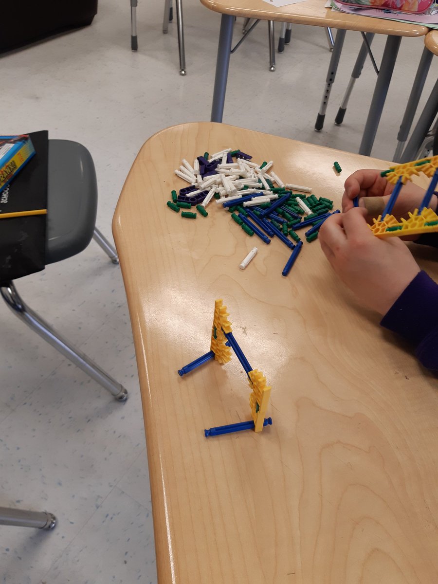 Ms_RNanji's tweet photo. Building simple machines! 🏗 https://t.co/kxXuRVzxBB