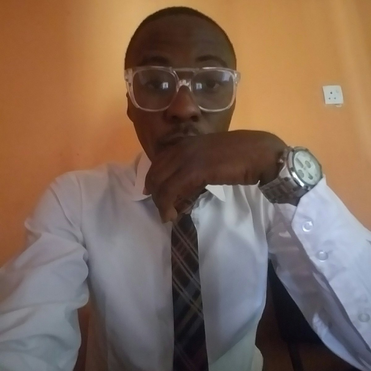 ademolaadele01's tweet photo. #NewProfilePic https://t.co/72BcoKKCxx