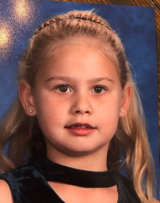 #AMBERALERT Police are searching Riley Anderson, 7. She's believed to be with Luke Talley, 25, in a 2012 white Silverado with NM plate 608STF headed to Ruidoso or Cloudcroft. Last known location: Rockin R Road, 5 miles east from Highway 285 between Carlsbad and Artesia.