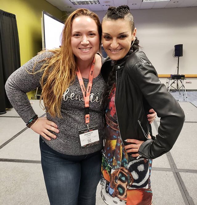 debbierstarr's tweet photo. Thanks so much @jenplanck for the #diamond💎 &amp; sharing your knowledge with us this weekend!!!
☮💛😁
#saloncentric https://t.co/H6B4qy4ajc https://t.co/Wd8Arpiiy6