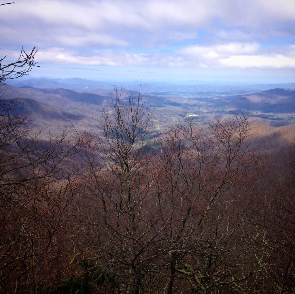 trailname's tweet photo. This is why we hike!
#Hiking #HikingLife #KeepHiking #GetOutAndHike #FindYourTrail #AppalachianTrail #HikeNorthCarolina #NorthCarolinaHiking #ThatATLife https://t.co/artUFgEyGg