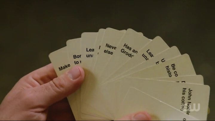 Chris_Ford_'s tweet photo. THEY'RE USING @ellehhaessiakah's  CARDS!!!! THAT'S SO COOL!!! #LegendsOfTomorrow #CardsToSaveTheTimeline https://t.co/Fnz5uozpJ1
