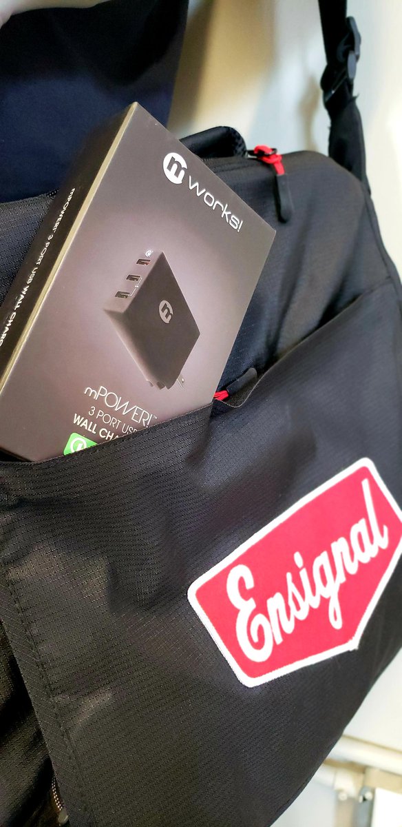 ensignal's tweet photo. We're not #foolin! You could #win this three port #USB wall #charger and save the day, and friend's day when you can both charge your devices.
To #entertowin: Visit us on #Facebook or #Instagram and follow the instructions.
#Ensignal #SignalForward https://t.co/HQoSwcwaEx